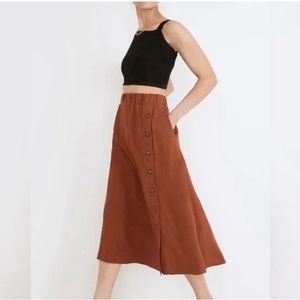 Madewell long a-line skirt. XS. Rust color. Excellent condition.